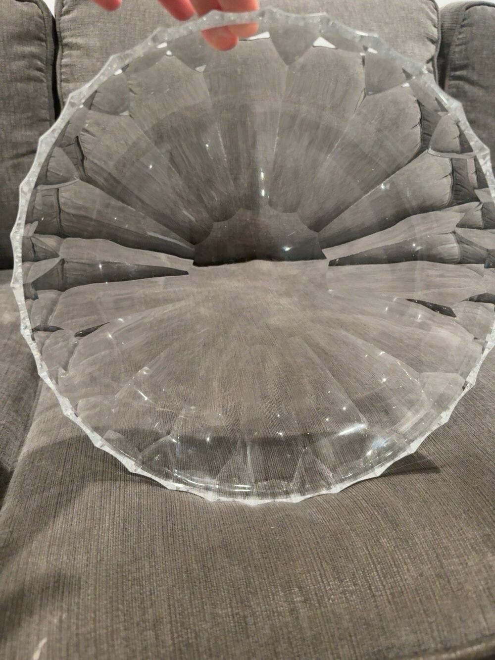vintage 10” Chrystal Serving Bowl faceted Scalloped Rim Heavy Crystal Centerp